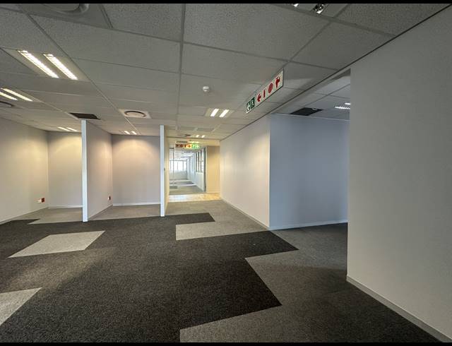 680M² OFFICE TO LET IN CENTURION CENTRAL